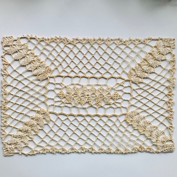 Vintage Set of 4 Woven Rectangular Placemats with Leaf Pattern - Picture 1 of 5